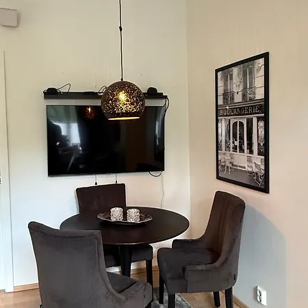 Koselig Toroms Pa Skillebekk *